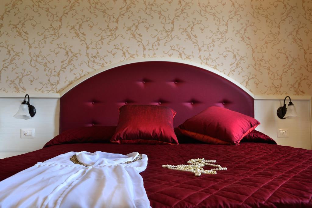 Boutique Hotel Casa Faccioli Bologna Bilik gambar