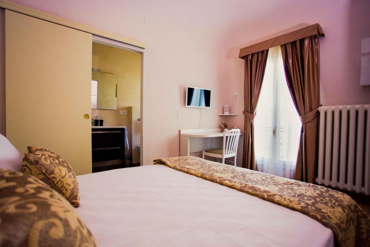 Boutique Hotel Casa Faccioli Bologna Luaran gambar